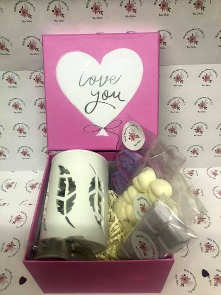 Set 2: Pink 'Love You' Box, Burner & Melts, £15.00 each